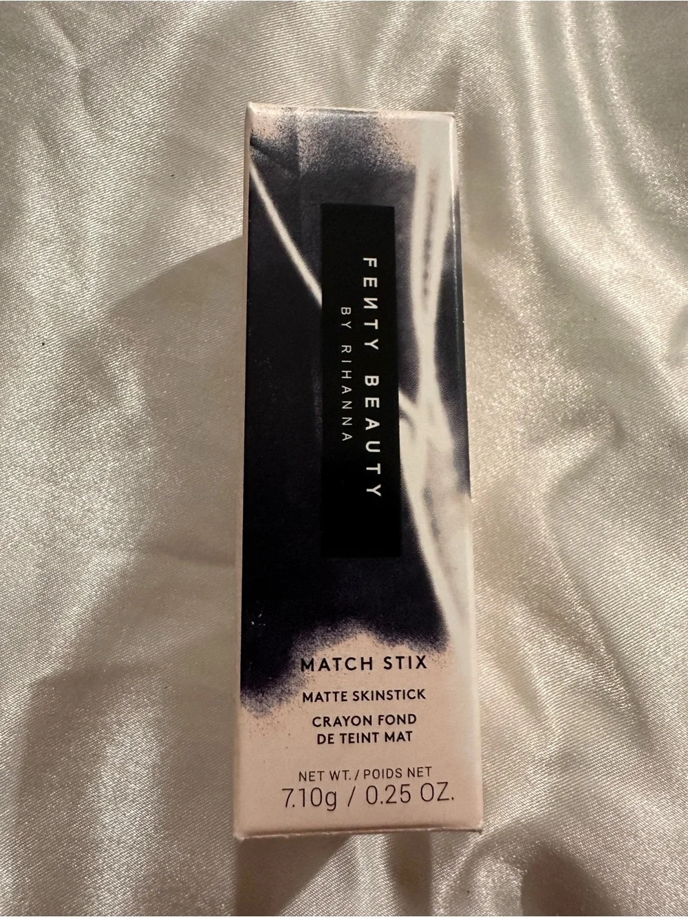 Fenty Beauty Cream Contour Stick — Mocha Brown